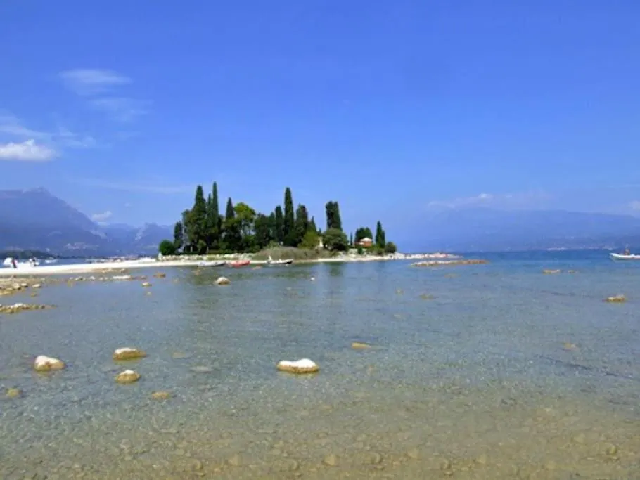 Relax On Lake Of Garda Raffa Apartament